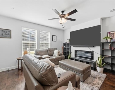 3544 Thistlewood Drive - Photo Thumbnail 1