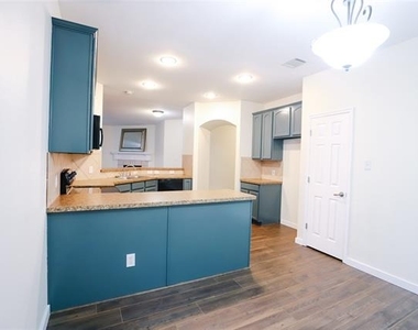 2221 Rodgers Lane - Photo Thumbnail 15