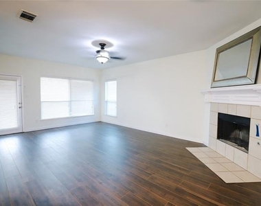2221 Rodgers Lane - Photo Thumbnail 17