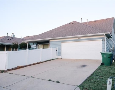 2221 Rodgers Lane - Photo Thumbnail 21
