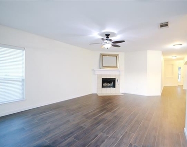 2221 Rodgers Lane - Photo Thumbnail 18