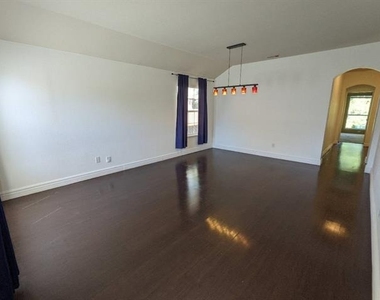 1321 Meadowbrook Drive - Photo Thumbnail 1