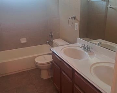 11490 La Grange Drive - Photo Thumbnail 15