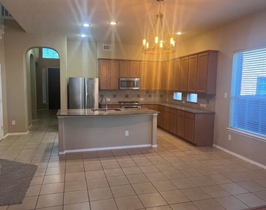 11490 La Grange Drive - Photo Thumbnail 4