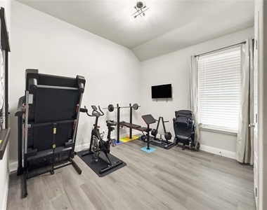 3722 Autumncrest Street - Photo Thumbnail 27