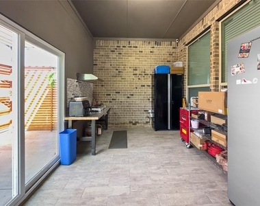 3722 Autumncrest Street - Photo Thumbnail 31