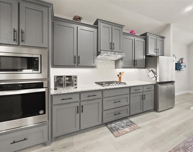 3722 Autumncrest Street - Photo Thumbnail 14