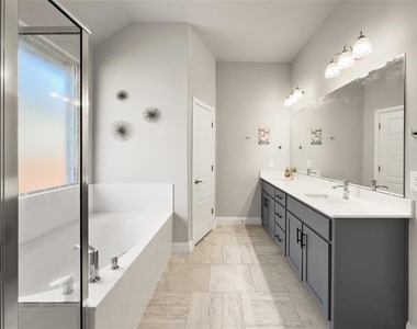 3722 Autumncrest Street - Photo Thumbnail 18