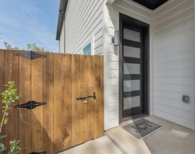 2811 Harston Street - Photo Thumbnail 2