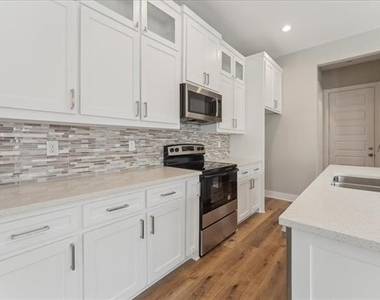 2811 Harston Street - Photo Thumbnail 3