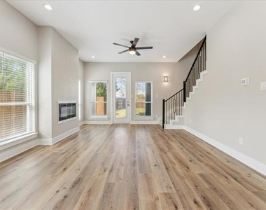 2811 Harston Street - Photo Thumbnail 5