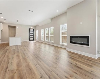 2811 Harston Street - Photo Thumbnail 7