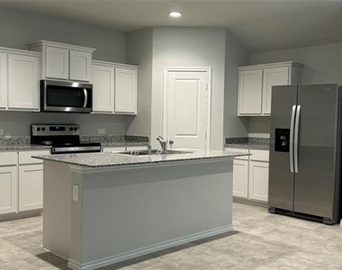 108 Piping Rock Drive - Photo Thumbnail 3