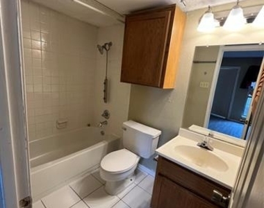 9811 Walnut Street - Photo Thumbnail 3