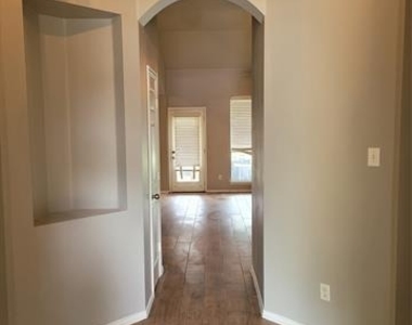 701 Shady Meadow Lane - Photo Thumbnail 1