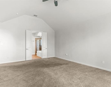 4542 Carraway Drive - Photo Thumbnail 19