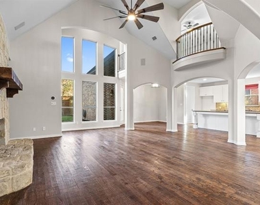 4542 Carraway Drive - Photo Thumbnail 9