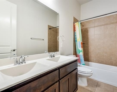 2364 Mare Road - Photo Thumbnail 16