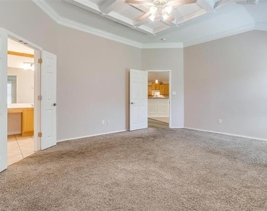 2708 Weslayan Drive - Photo Thumbnail 8