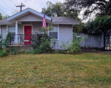 2861 W Devitt Street - Photo Thumbnail 1