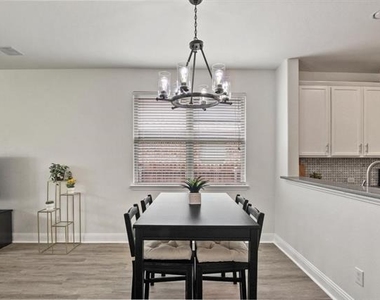 1509 Waterfall Lane - Photo Thumbnail 9