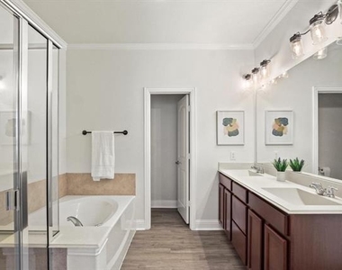 1509 Waterfall Lane - Photo Thumbnail 7