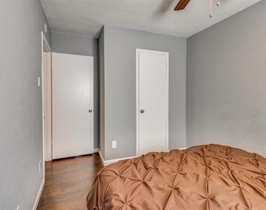 9645 Limestone Drive - Photo Thumbnail 12
