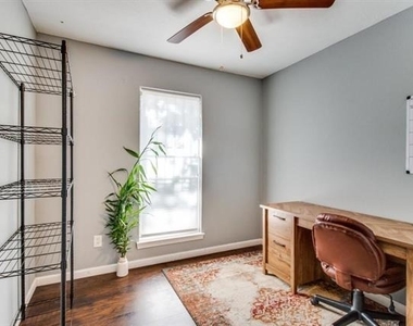 9645 Limestone Drive - Photo Thumbnail 8