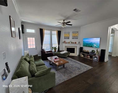 3025 Ridge Hollow Drive - Photo Thumbnail 5