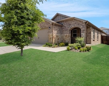 865 Table Rock Street - Photo Thumbnail 1