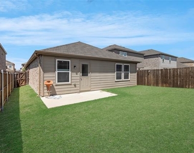 865 Table Rock Street - Photo Thumbnail 25