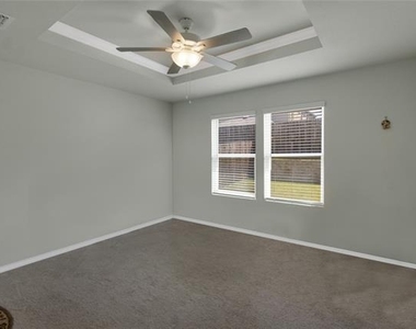865 Table Rock Street - Photo Thumbnail 17