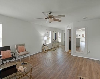 865 Table Rock Street - Photo Thumbnail 14