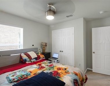 865 Table Rock Street - Photo Thumbnail 11