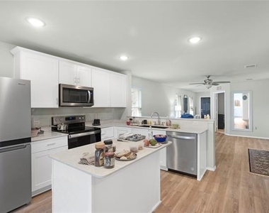 865 Table Rock Street - Photo Thumbnail 23