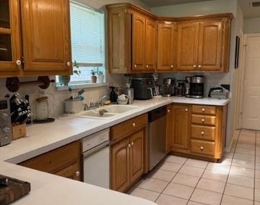 9009 Pleasant Hill Drive - Photo Thumbnail 10