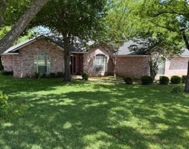9009 Pleasant Hill Drive - Photo Thumbnail 4