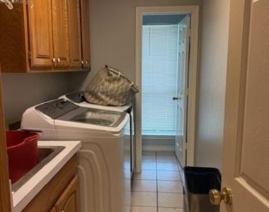 9009 Pleasant Hill Drive - Photo Thumbnail 13