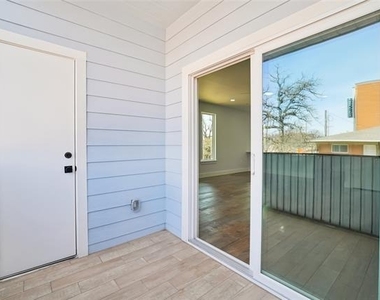341 Bryan Street - Photo Thumbnail 10
