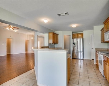 7721 Willow Ridge Drive - Photo Thumbnail 9