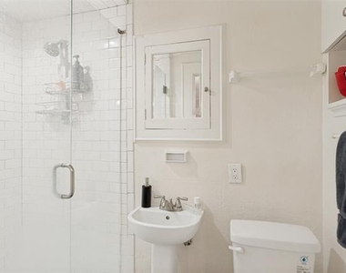 3115 Odessa Avenue - Photo Thumbnail 9