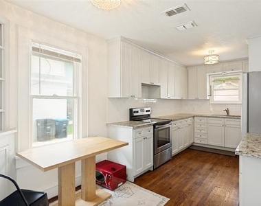 3115 Odessa Avenue - Photo Thumbnail 3