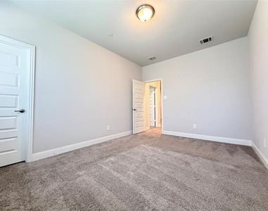 2130 Argolis Drive - Photo Thumbnail 19