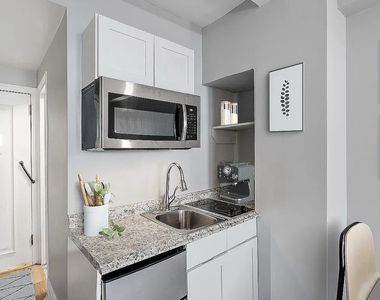 240 West 73rd Street - Photo Thumbnail 1