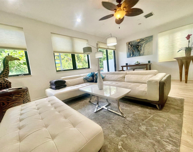 540 Ne 17th Avenue - Photo Thumbnail 36