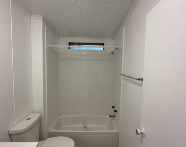 930 Deer Street - Photo Thumbnail 19