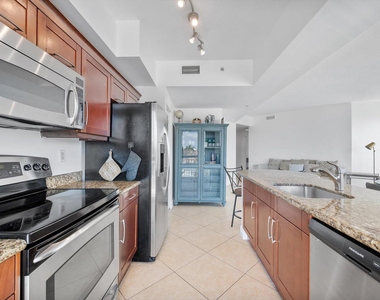 7270 Sw 88th Street - Photo Thumbnail 5