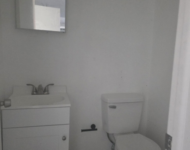 1243 Kinglet Terrace - Photo Thumbnail 22