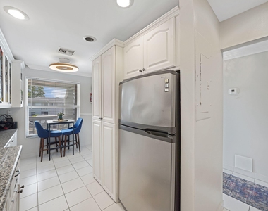 2835 Sw 13th Street - Photo Thumbnail 9