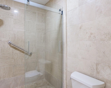7460 La Paz Boulevard - Photo Thumbnail 17